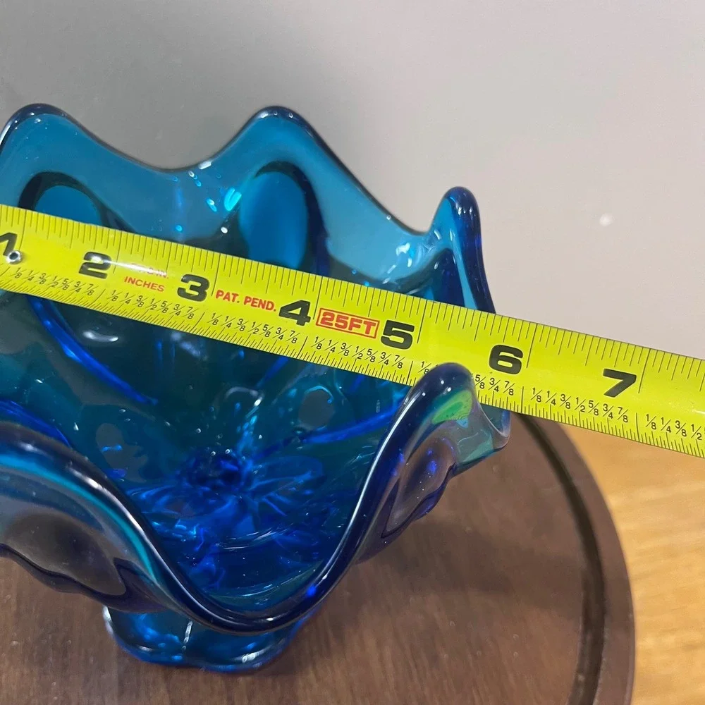 L.E. Smith Handkerchief Console Bowl Peacock Blue Glass Ruffled Pedestal